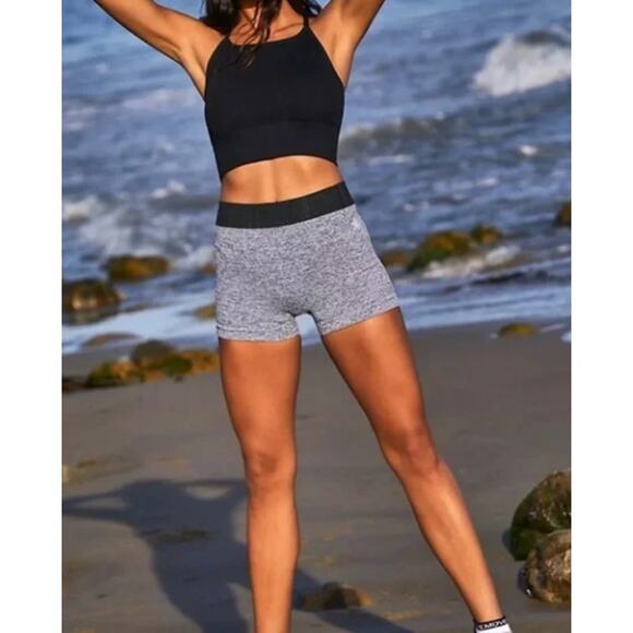 NWOT Free People Movement Prajna Shorts Bike Shorts Spandex Gray Ribbed Workout - Picture 5 of 6